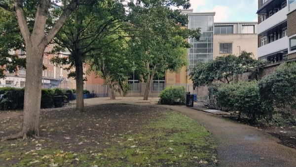 Cavell Street Gardens
