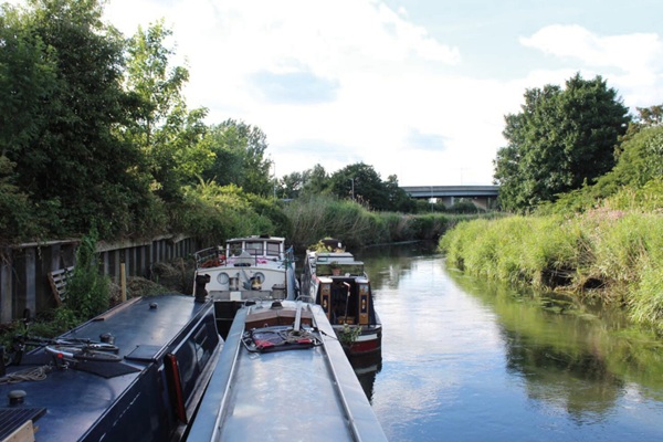 River roding boats