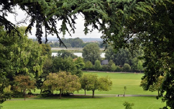 Springfields Park