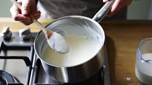 Béchamel Sauce